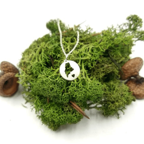 Mini Maine Circle Necklace