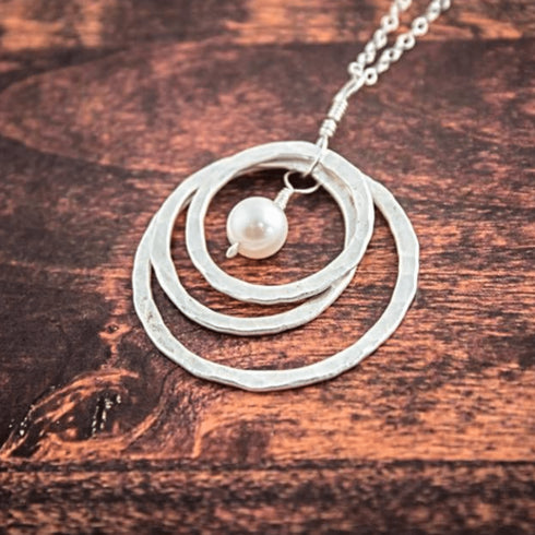 Akoya 3 Circle Necklace