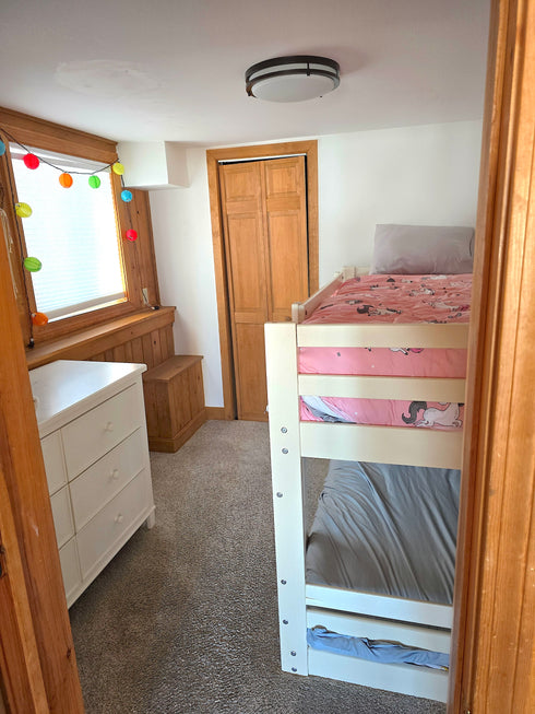 All Inclusive Women's Craft and Relaxation Retreat: April 11-13, 2025, Casco, Maine