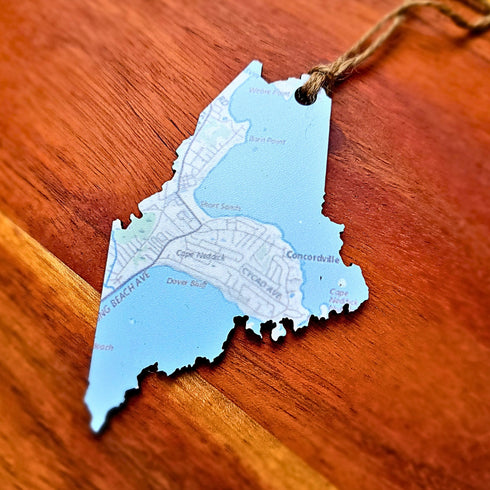 Custom Maine Map Ornaments, Personalized Map Keepsake