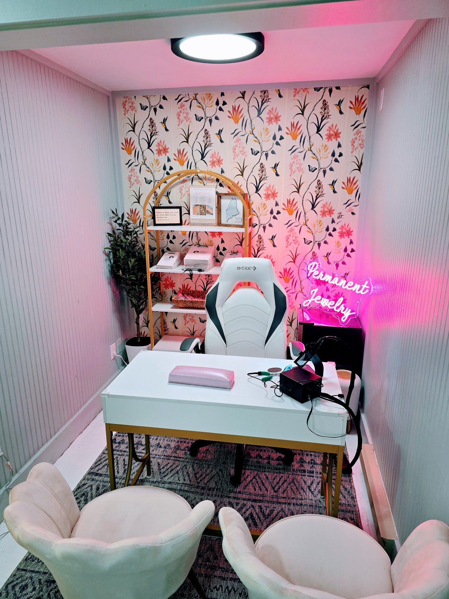 Gem Lounge Jewelry at On The Docks – Permanent Jewelry Shop in Windham Maine