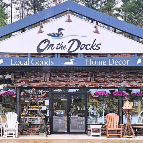 Located inside On The Docks in Windham, Maine, Gem Lounge Jewelry proudly serves customers from Windham, Portland, Bridgton, Saco, and surrounding Southern Maine communities. Visit us in person for permanent jewelry, welded bracelets, anklets, gifts, and more.