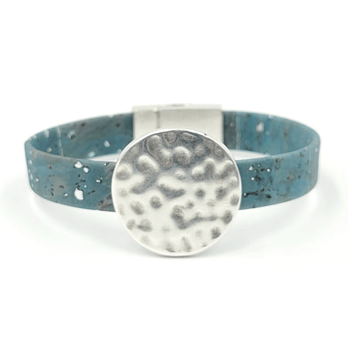 Hammered Circle Charm Cork Magnetic Bracelet