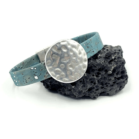 Hammered Circle Charm Cork Magnetic Bracelet