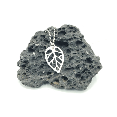 Leaf Cutout Pendant .925 Necklace